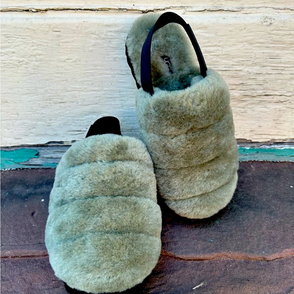 Ugg slipper shoe